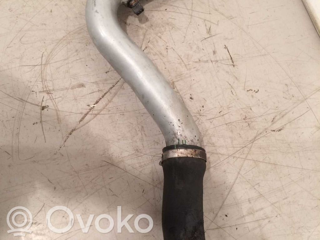 BMW 3 E46 Välijäähdyttimen letku 
