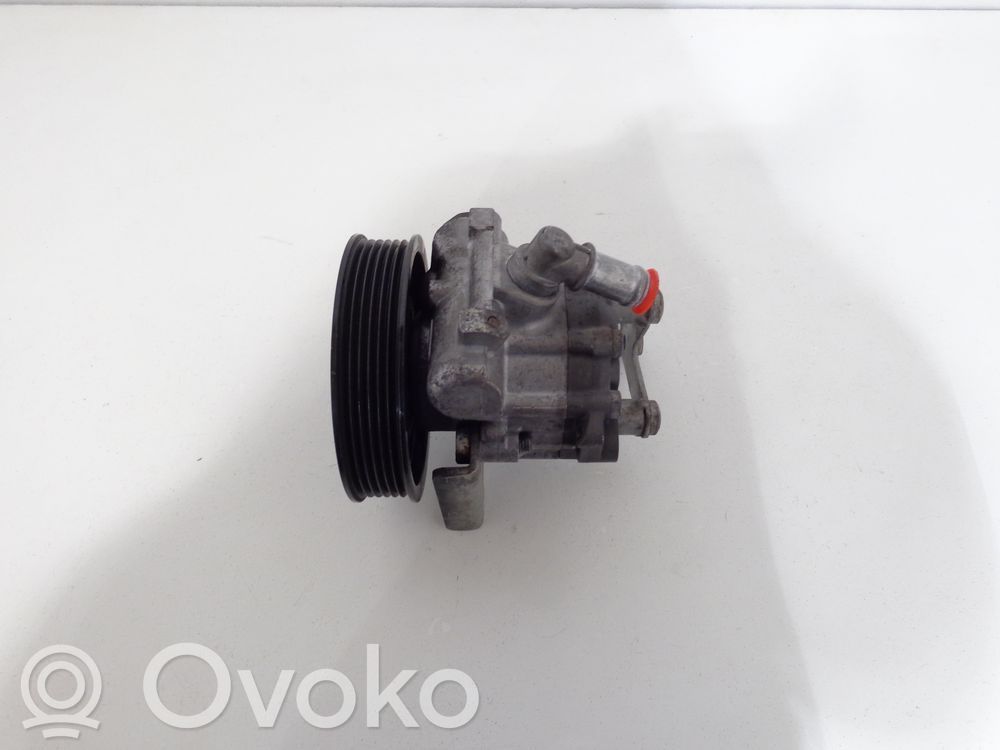 Ohjaustehostimen pumppu   32416766190