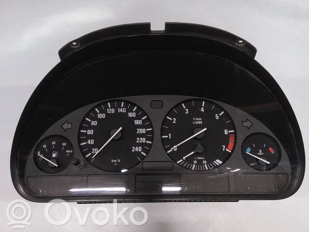 BMW 5 E39 Spidometrs (instrumentu panelī) 