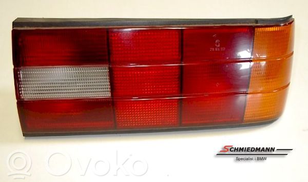 BMW 3 E30 Takavalon polttimo 