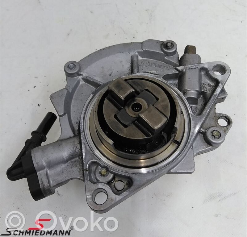 BMW 1 F20 F21 Vakuumo pompa 
