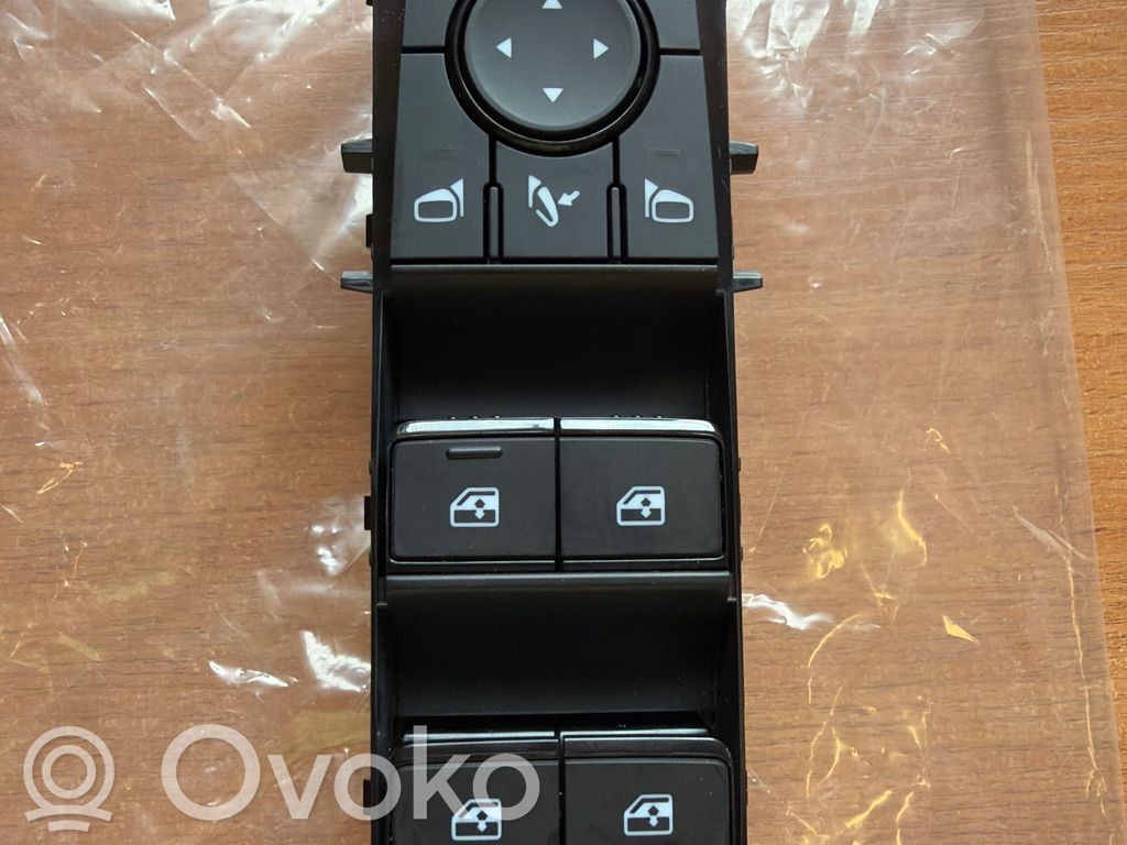 Nissan Qashqai J12 Przyciski szyb 
