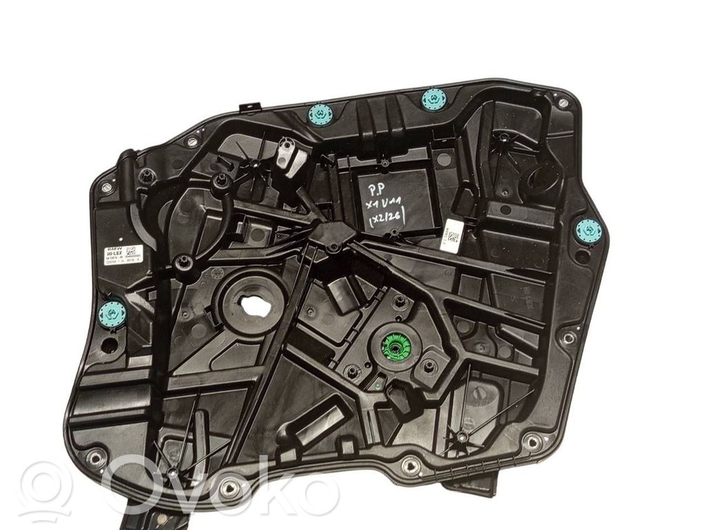 BMW X1 U11 Mechanizm podnoszenia szyby przedniej bez silnika 