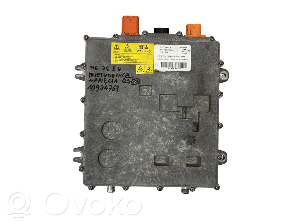 Inversor/convertidor de voltaje   10974769