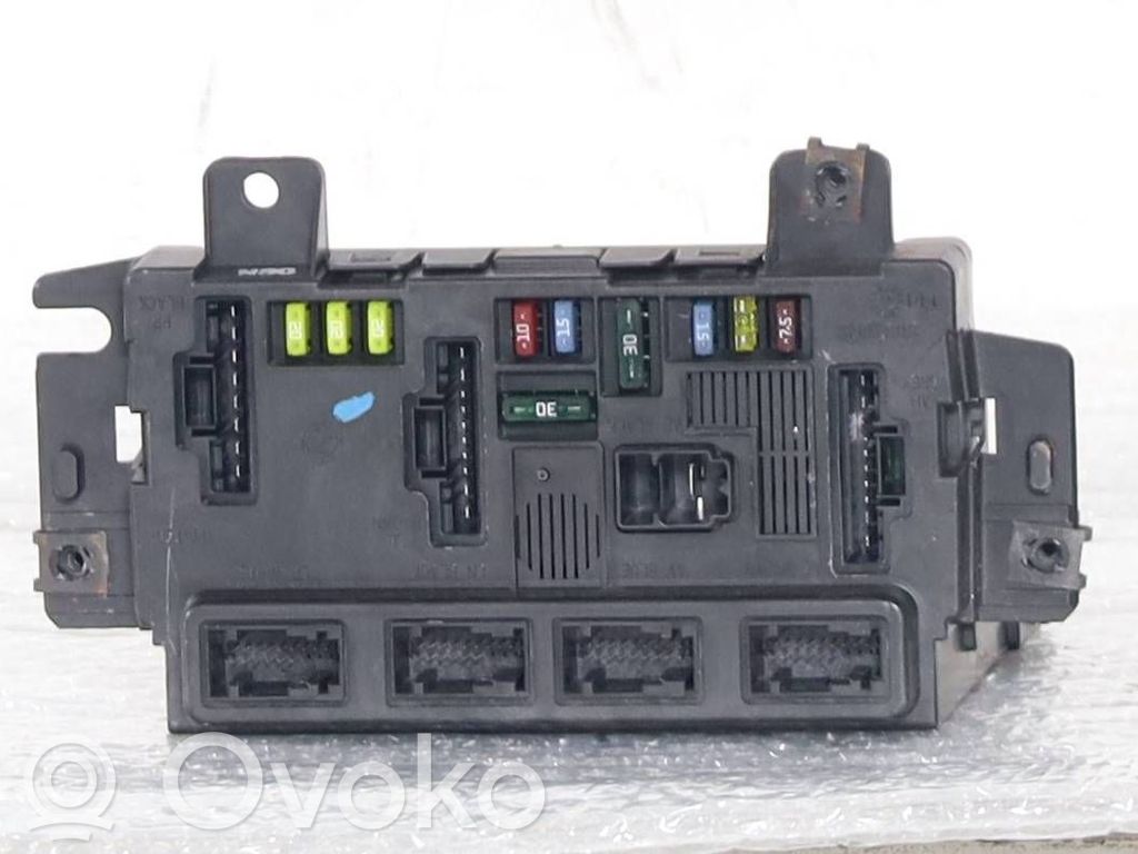 Fiat Panda II Module de fusibles 