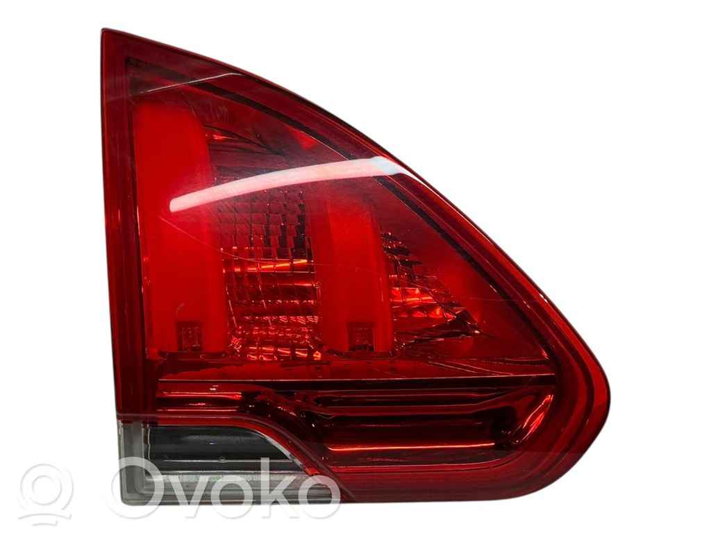Peugeot 2008 I Lampă spate în caroserie 