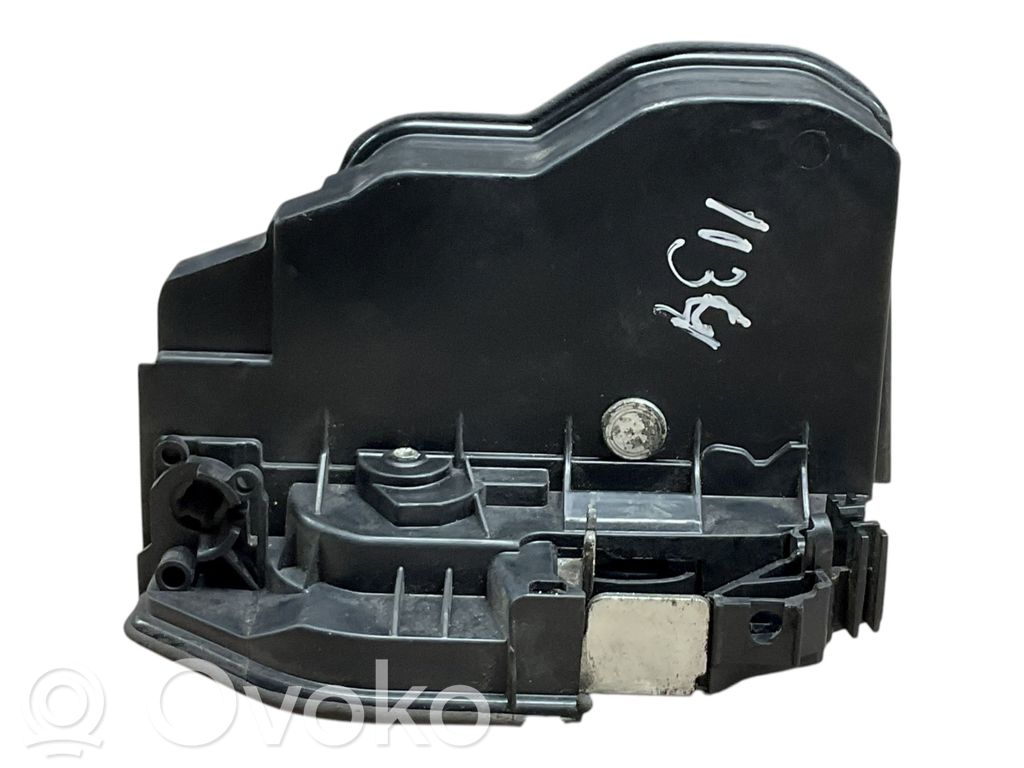 Mini Cooper Countryman R60 Front door lock 
