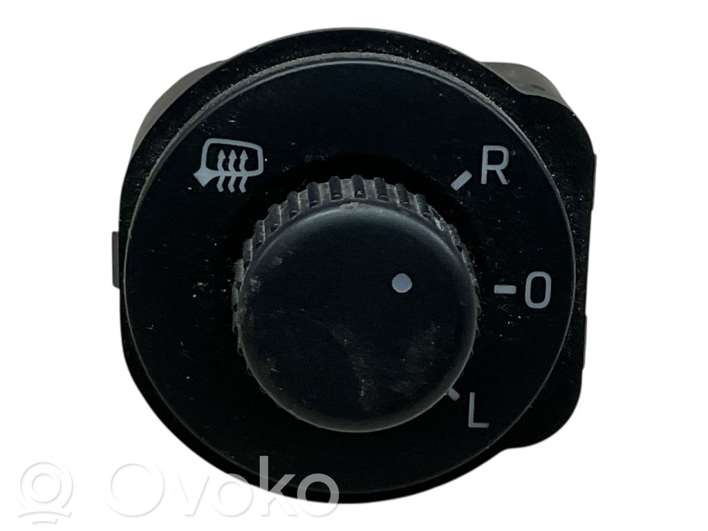 Skoda Rapid (NH) Interruptor del espejo lateral 