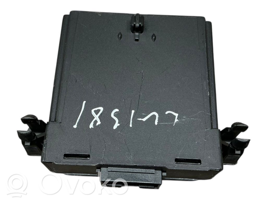 Volkswagen Touran II Gateway control module 
