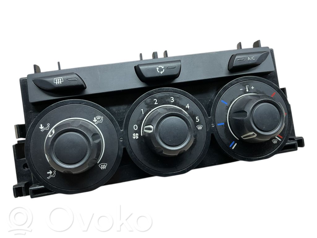 Citroen DS3 Climate control unit 