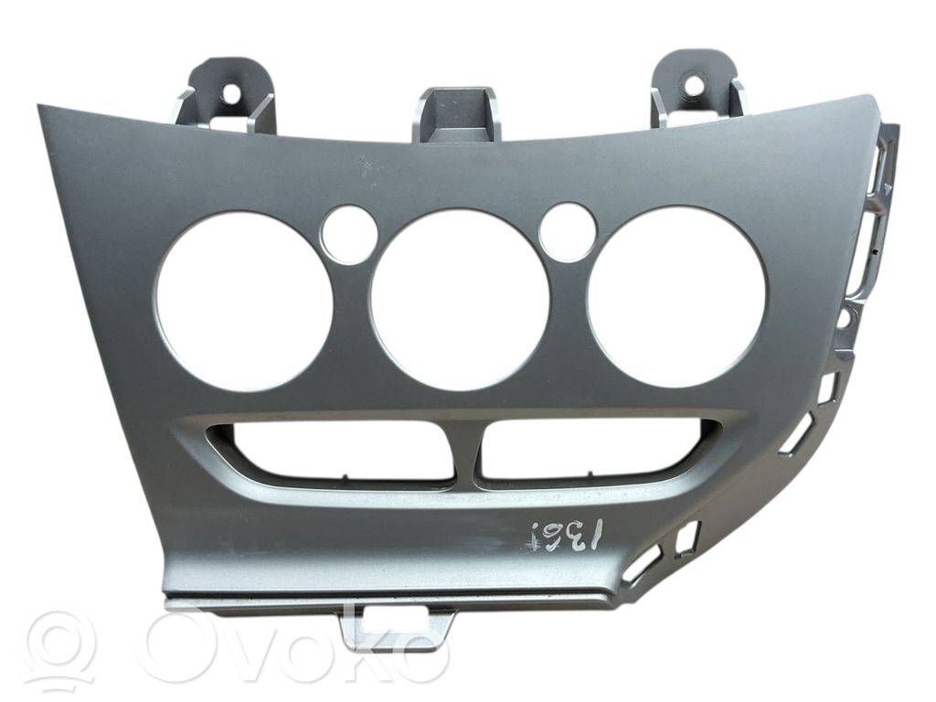 Ford Focus Climate control/heater control trim 