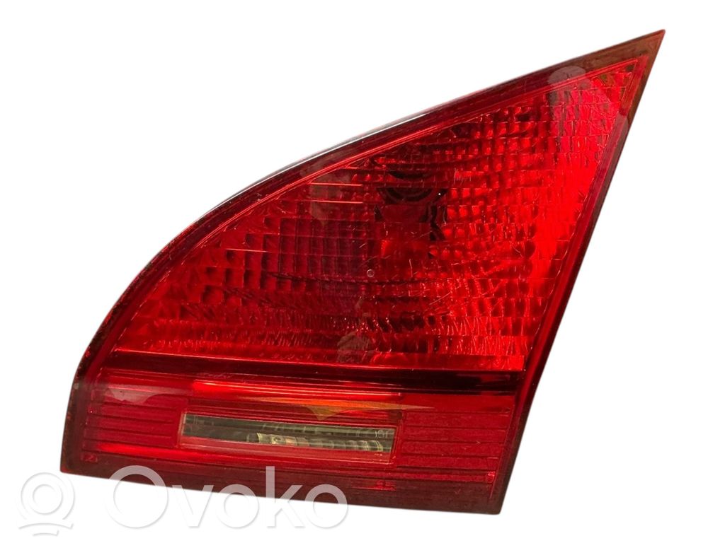 KIA Venga Lampy tylnej klapy bagażnika 