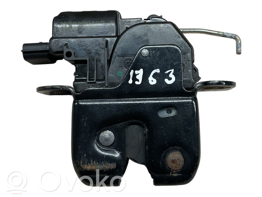 Dacia Duster Tailgate lock latch 