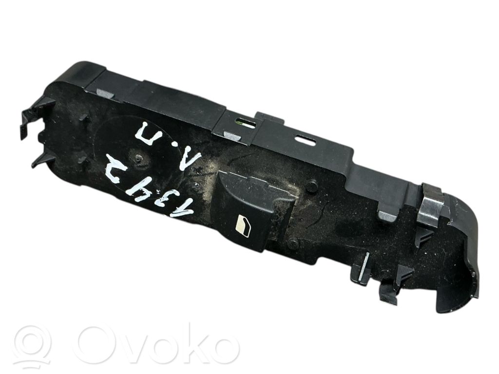 Peugeot 508 Electric window control switch 
