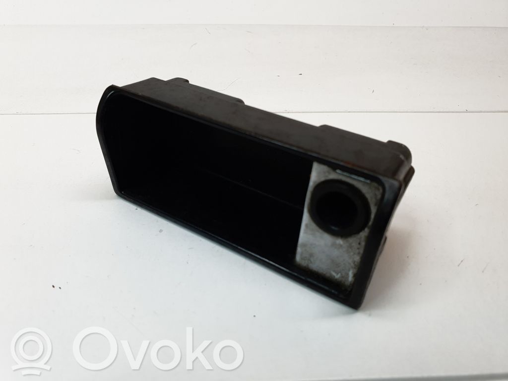 BMW 3 E36 Pelnutrauks 