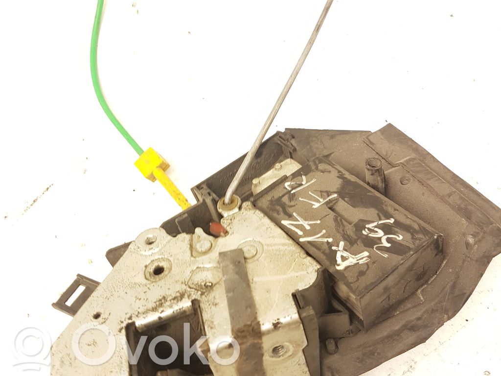 BMW 5 E39 Front door lock 
