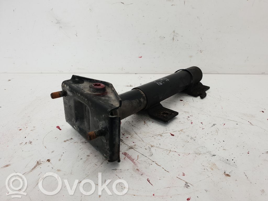 BMW 5 E34 Priekšpusē bampera amortizators 