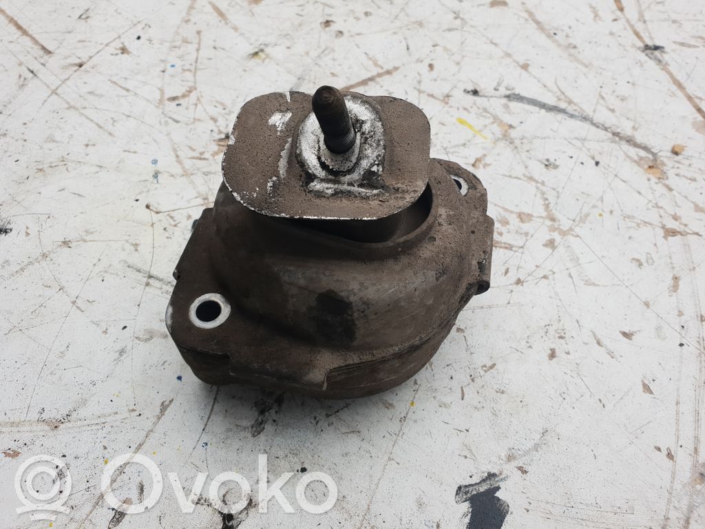 BMW X3 E83 Engine mount bracket 