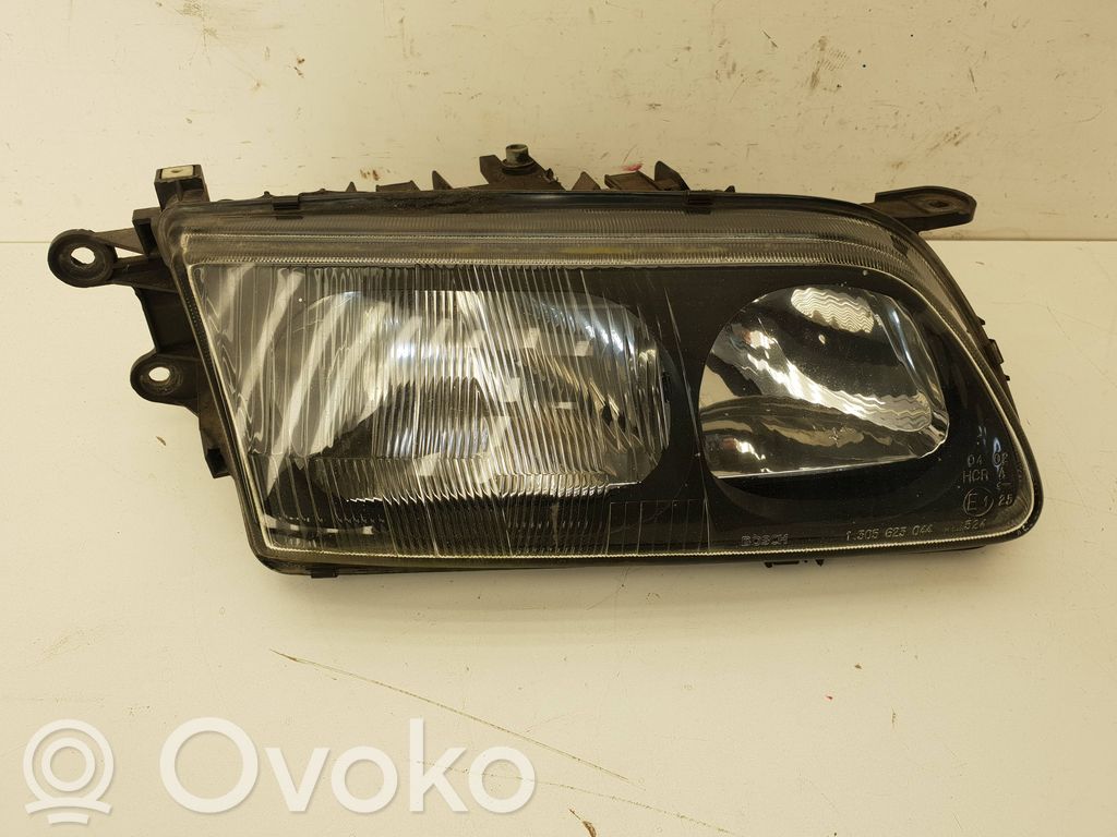 Mazda 626 Headlight/headlamp 