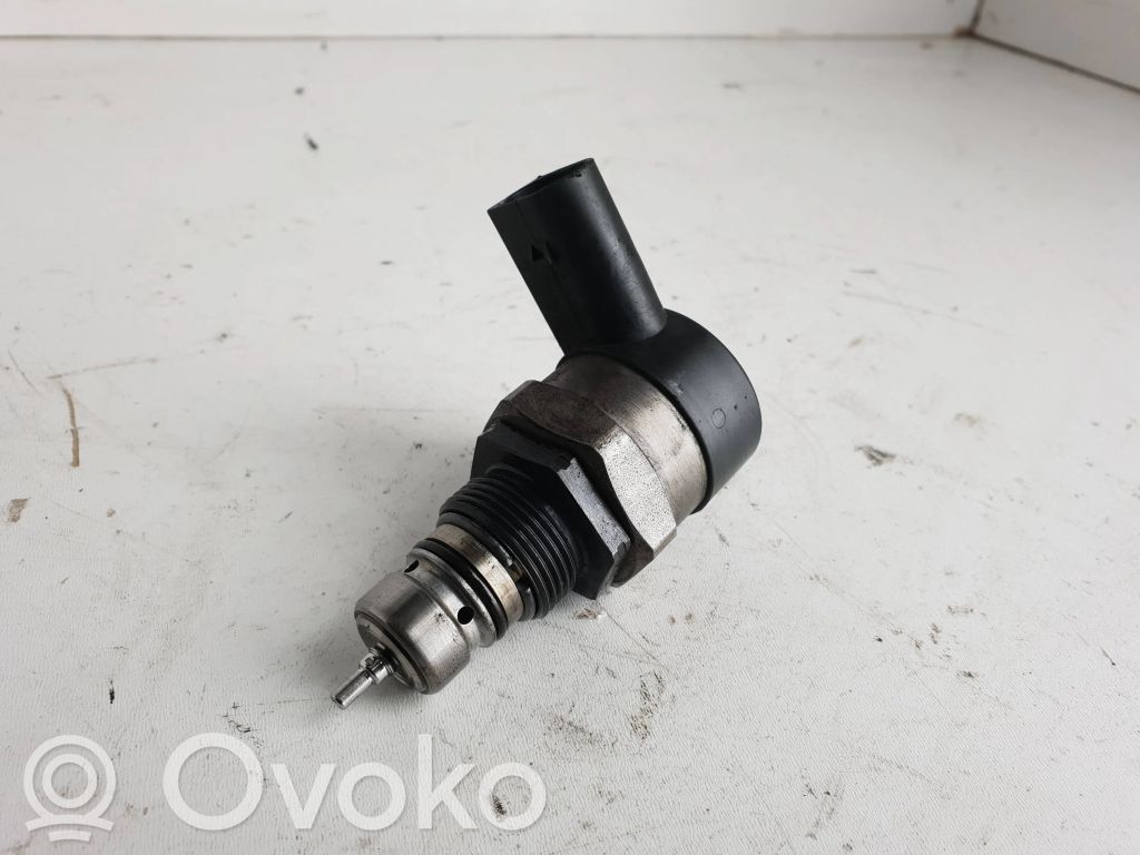 Fuel main line pipe   0281002949,15643987,080110