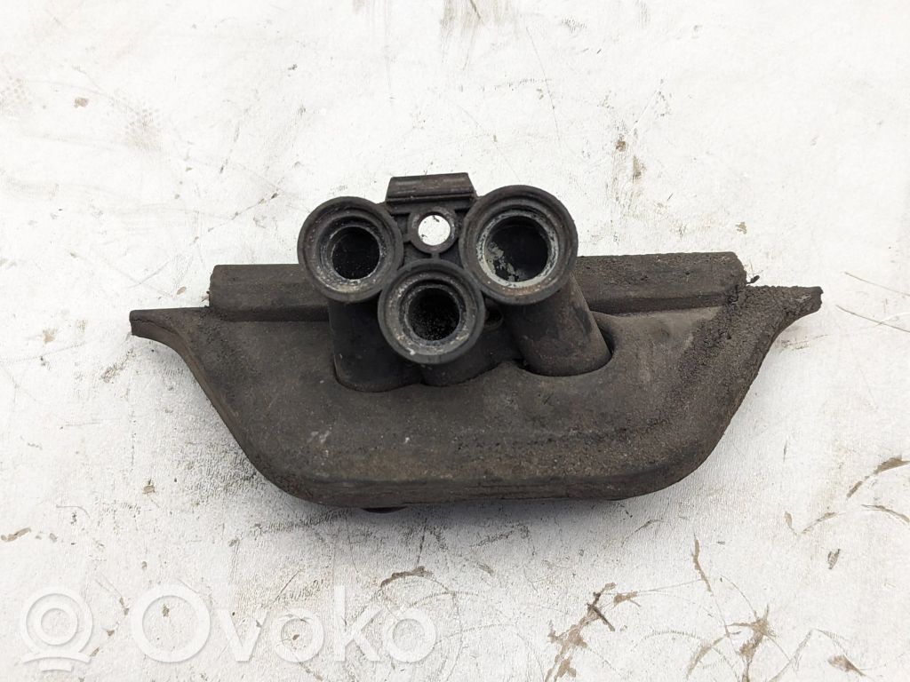 BMW 3 E36 Caurule (-es) / šļūtene (-es) 
