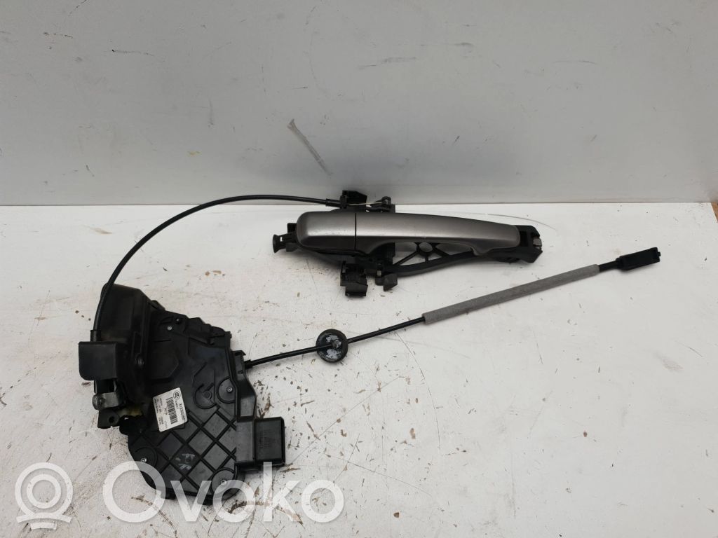 Volvo XC70 Priekšpusē slēdzene 