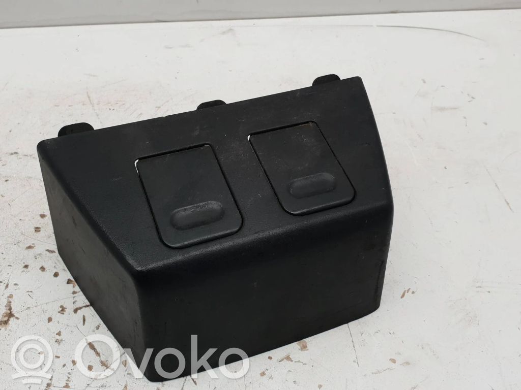 BMW 3 E46 12 V Socket (rear) 