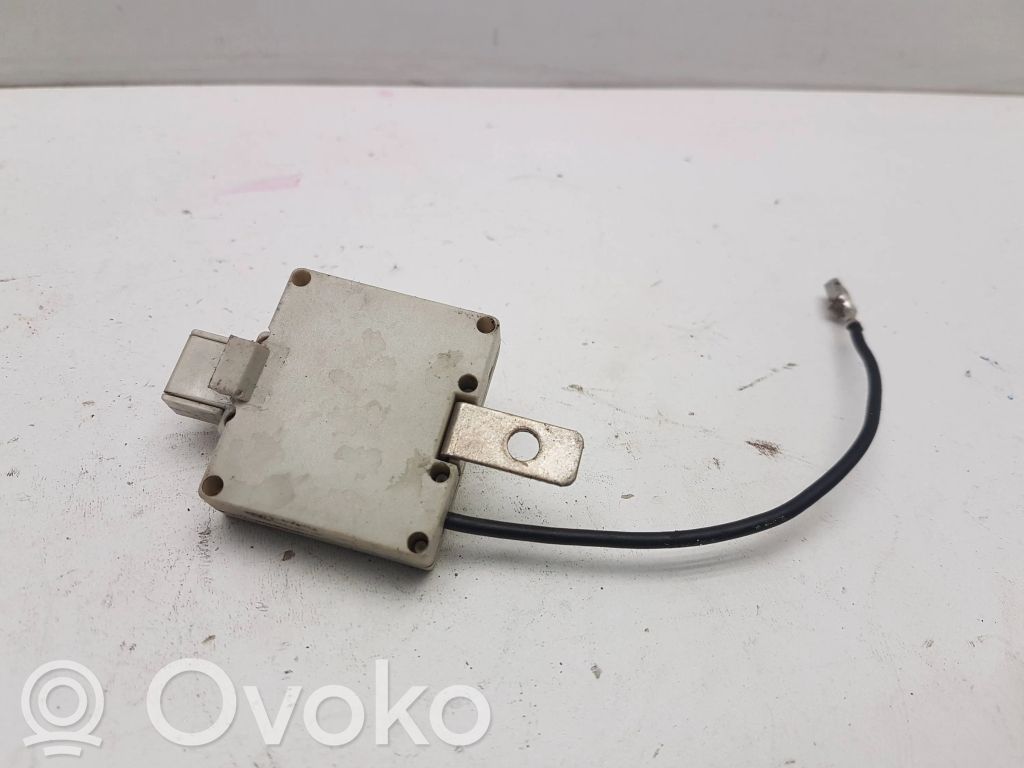 BMW 5 E34 Antenos stiprintuvas 