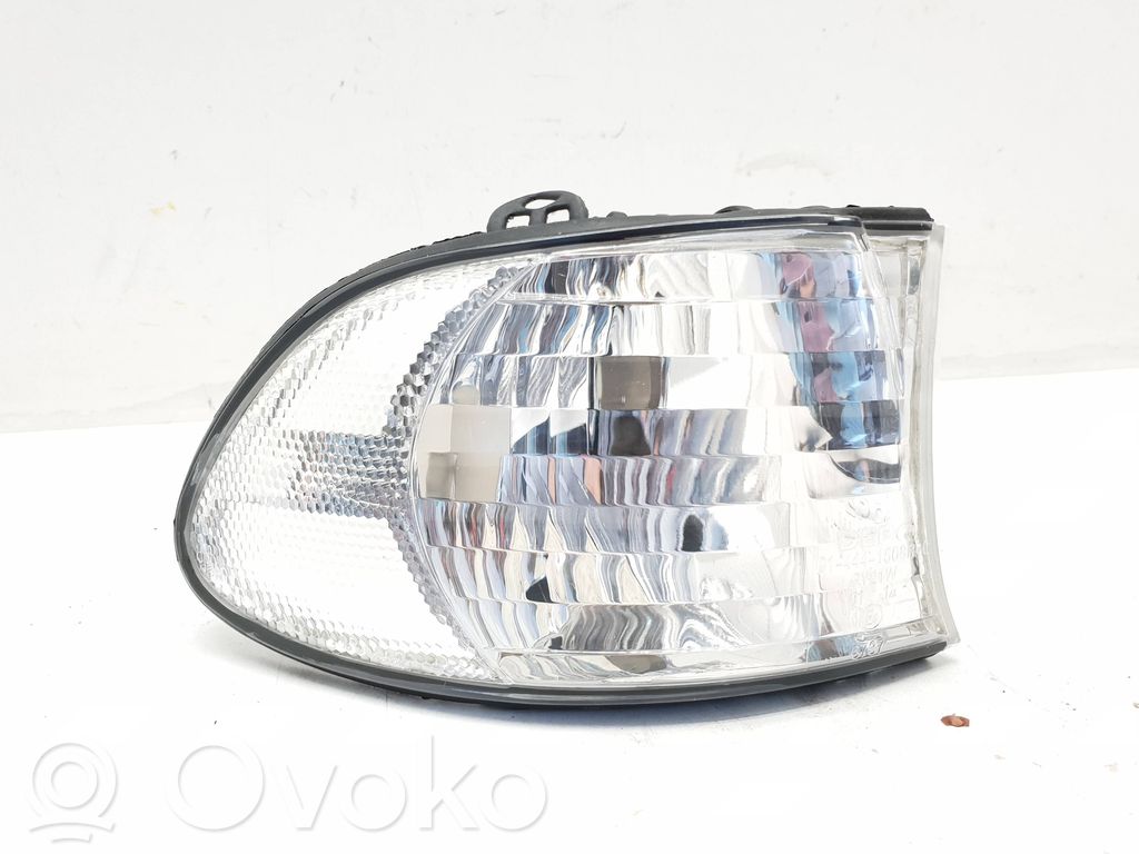 BMW 7 E38 Front indicator light 