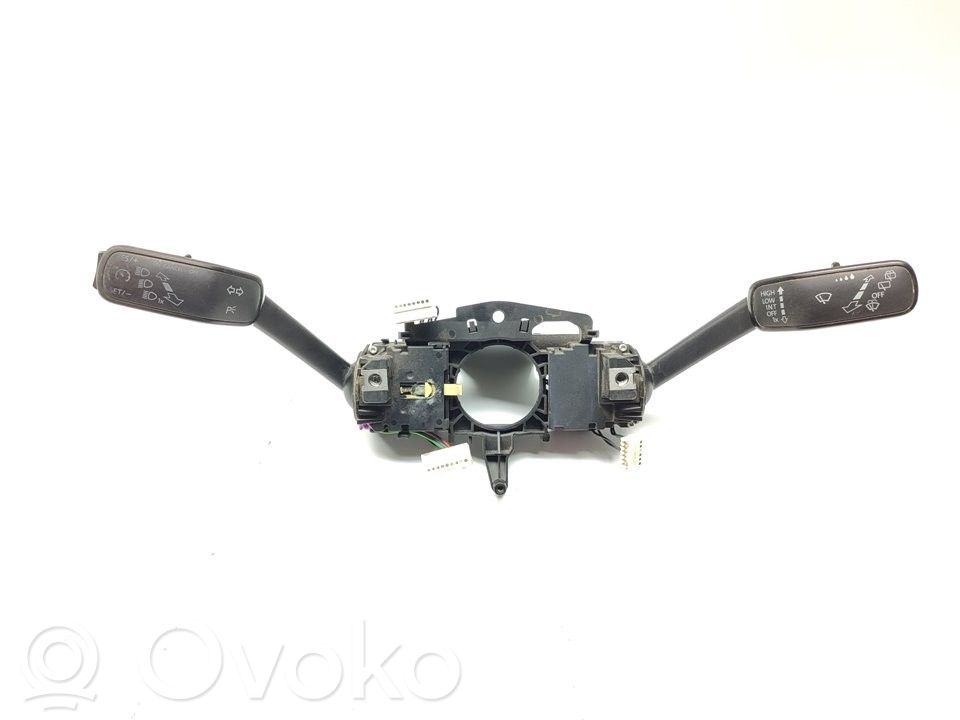 Seat Leon (5F) Interruptor de control multifunción 