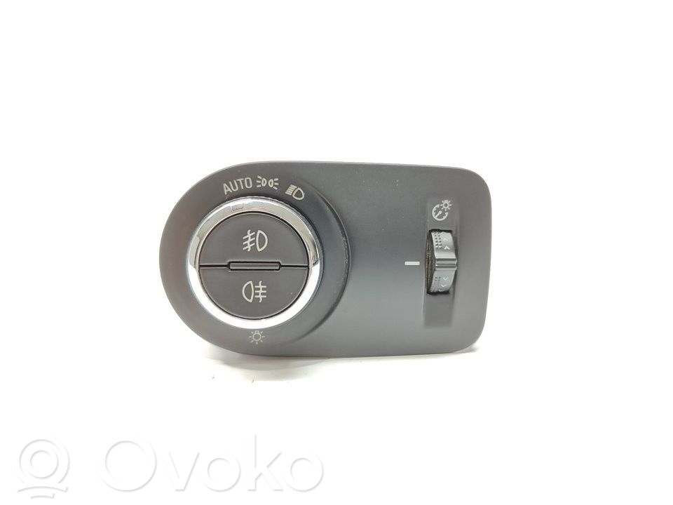 Opel Astra K Interruptor de control del panel de luces 