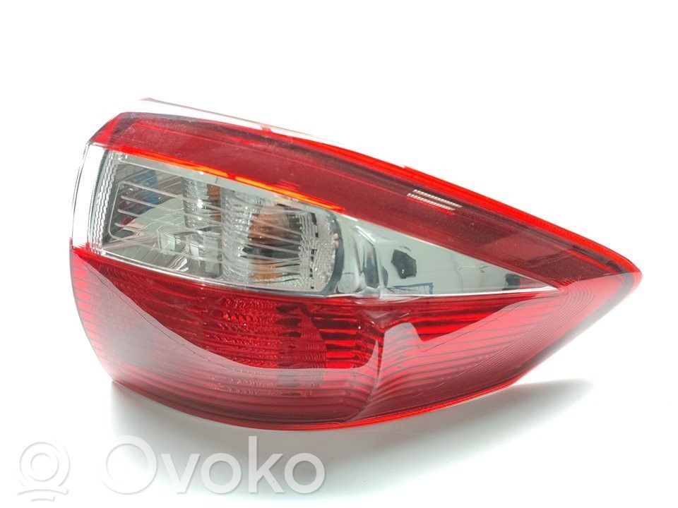 Ford C-MAX II Rear/tail lights 