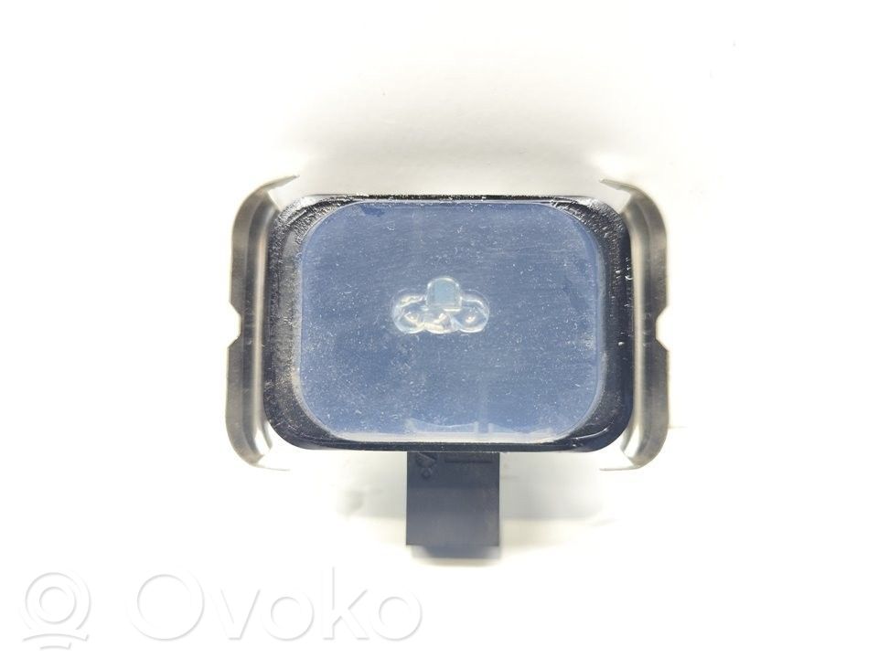 Sensor   8A6T17D547AC
