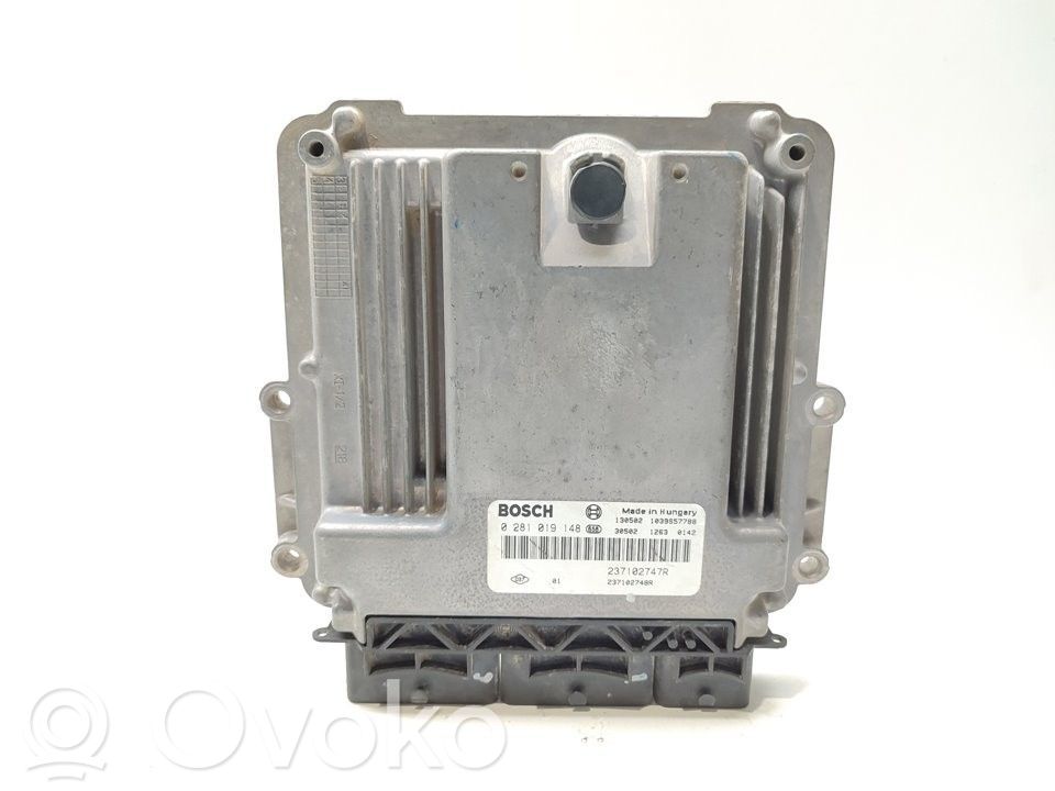 Renault Clio IV Engine control unit/module 