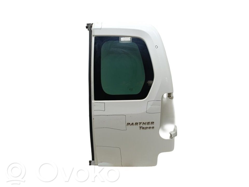 Puerta trasera   8703E4