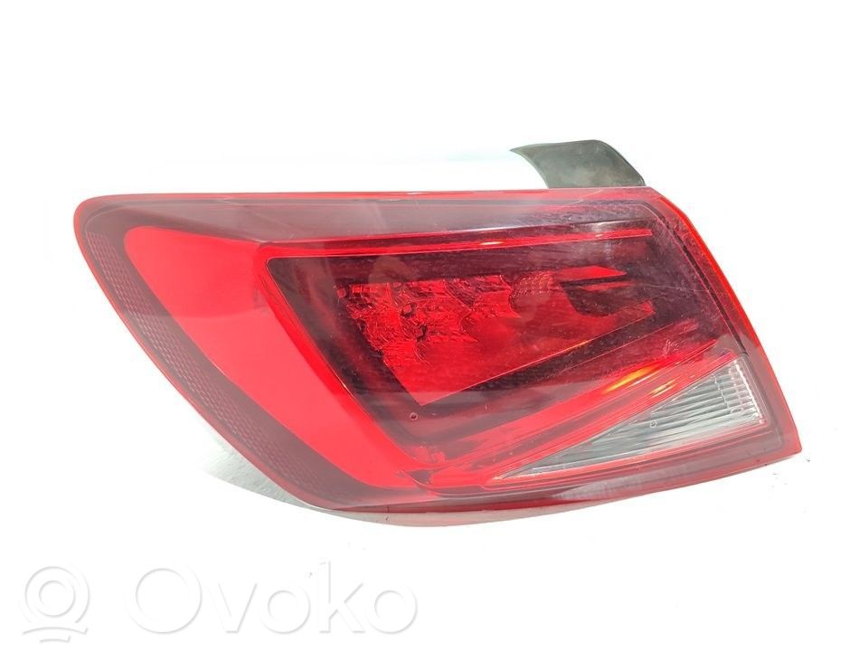 Seat Leon (5F) Aizmugurējais lukturis virsbūvē 