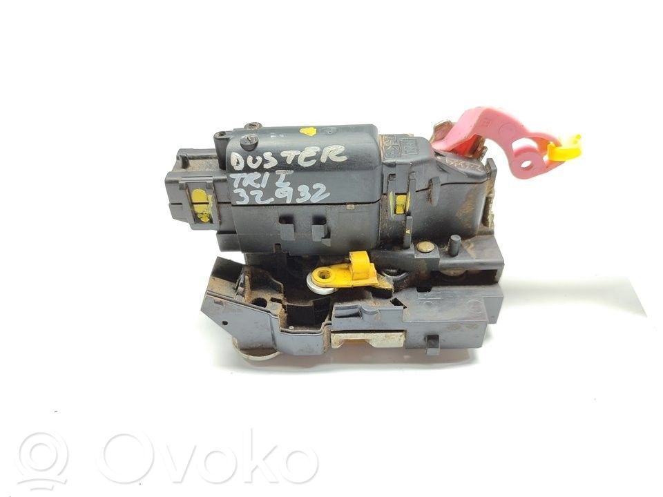 Dacia Duster Rear door lock 
