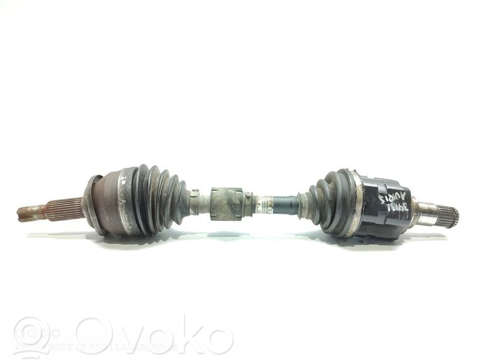 Toyota Auris E180 Etuvetoakseli 