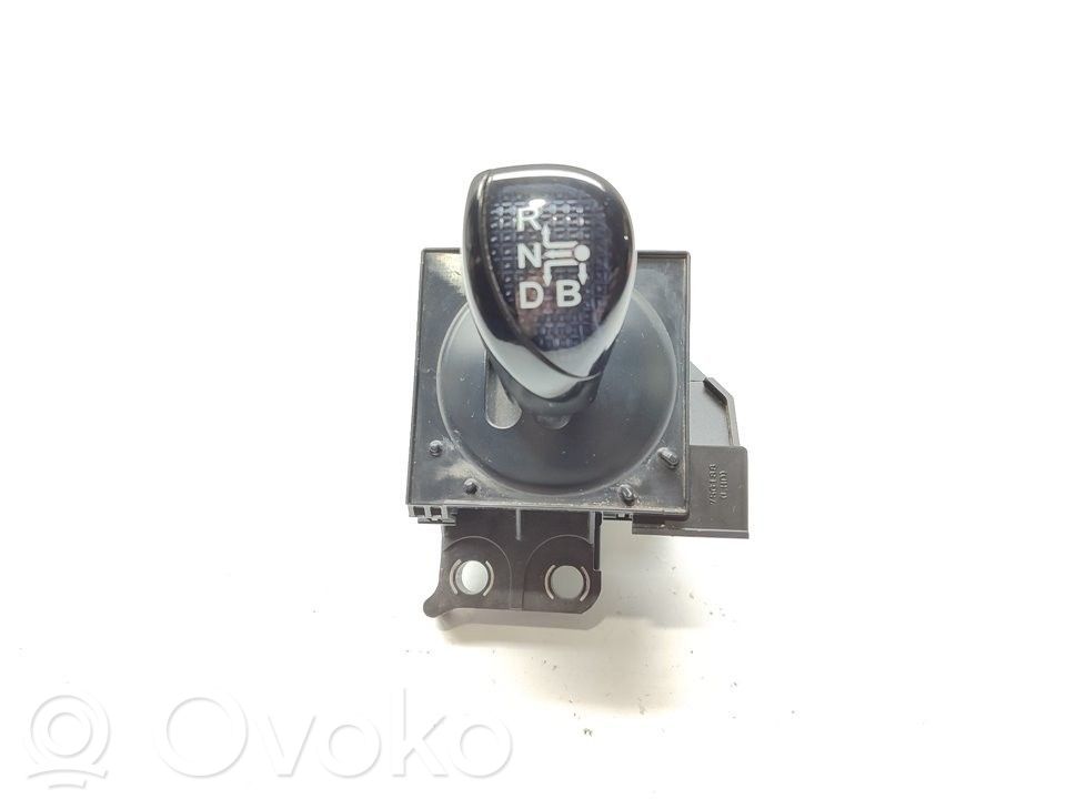 Toyota Auris E180 Palanca de cambios 