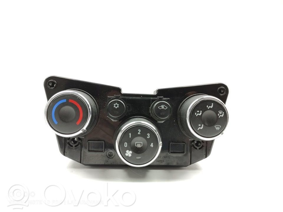 Chevrolet Trax Air conditioner control unit module 