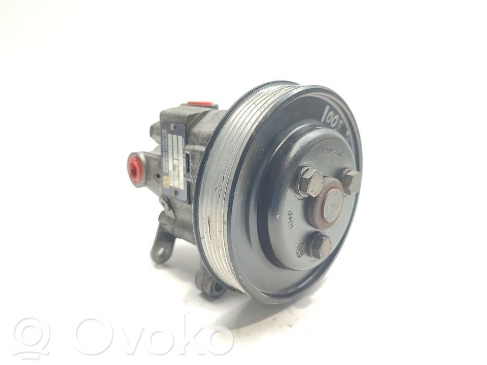 BMW 5 E34 Ohjaustehostimen pumppu 