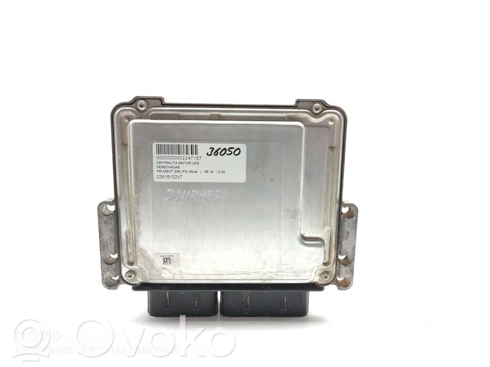 Peugeot 208 II Engine control unit/module 