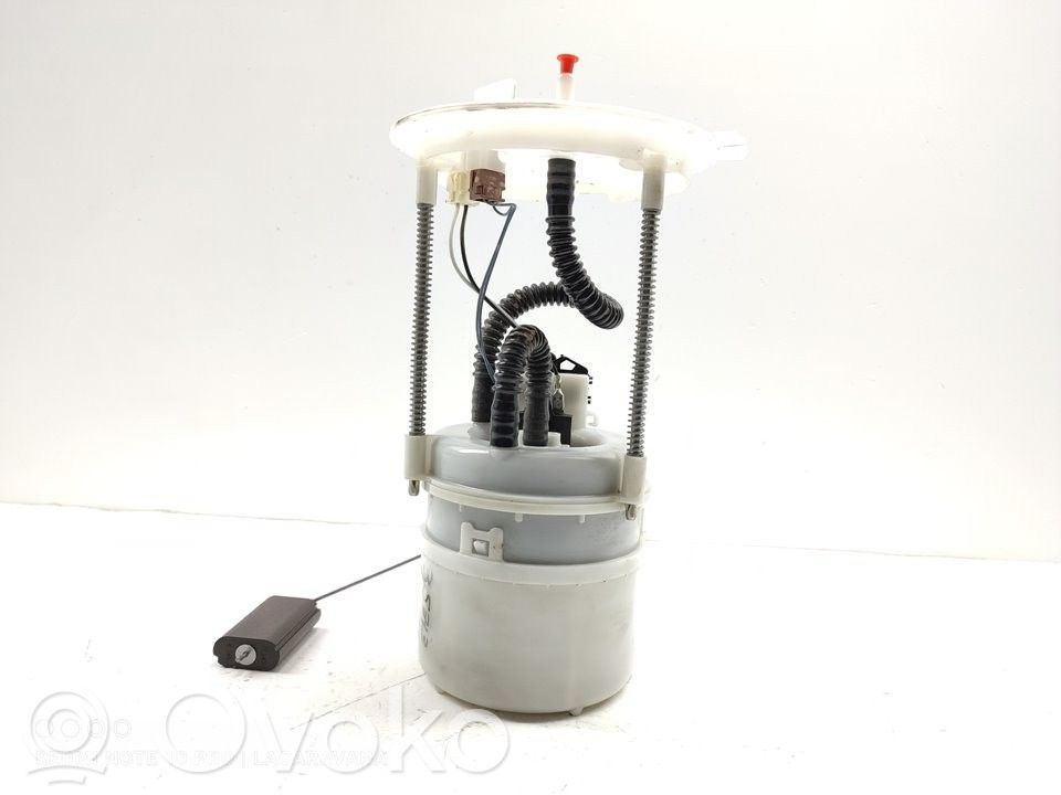 Bomba interna de combustible   AR0037795AD