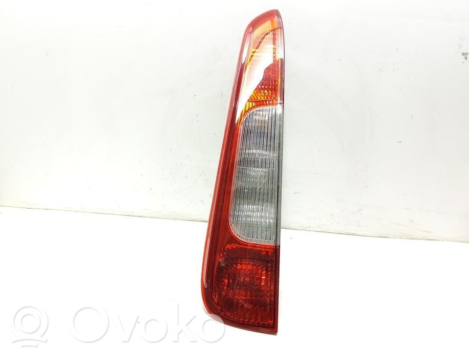 Ford Focus Aizmugurējais lukturis virsbūvē 