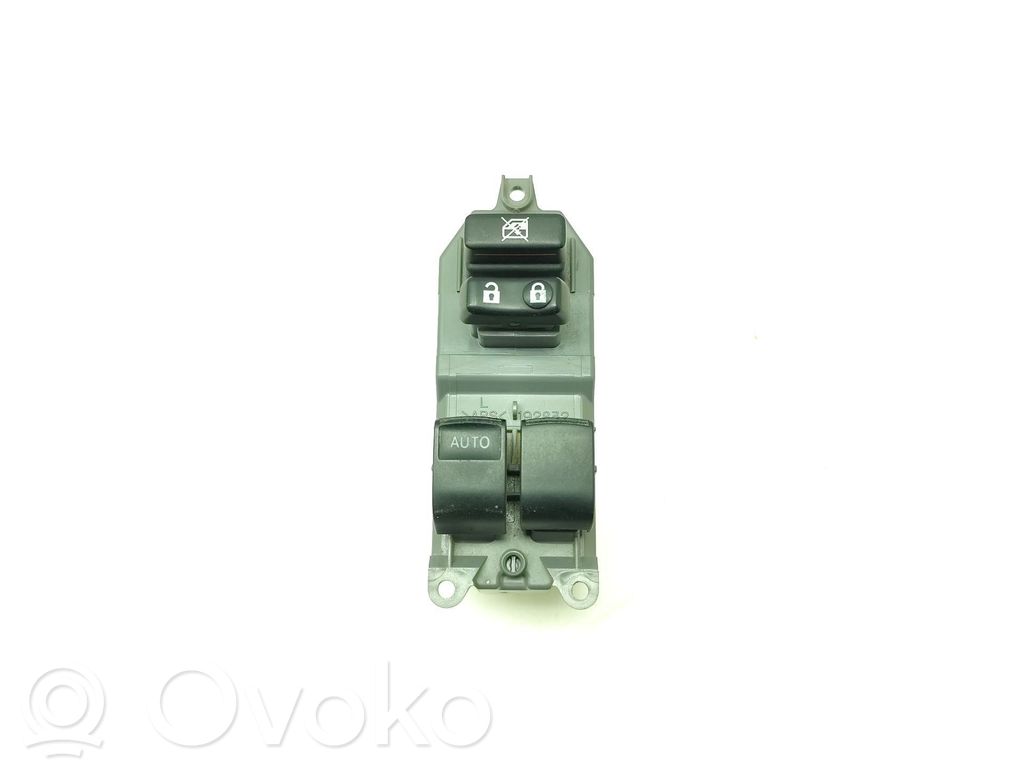 Toyota Auris E180 Interruptor del elevalunas eléctrico 