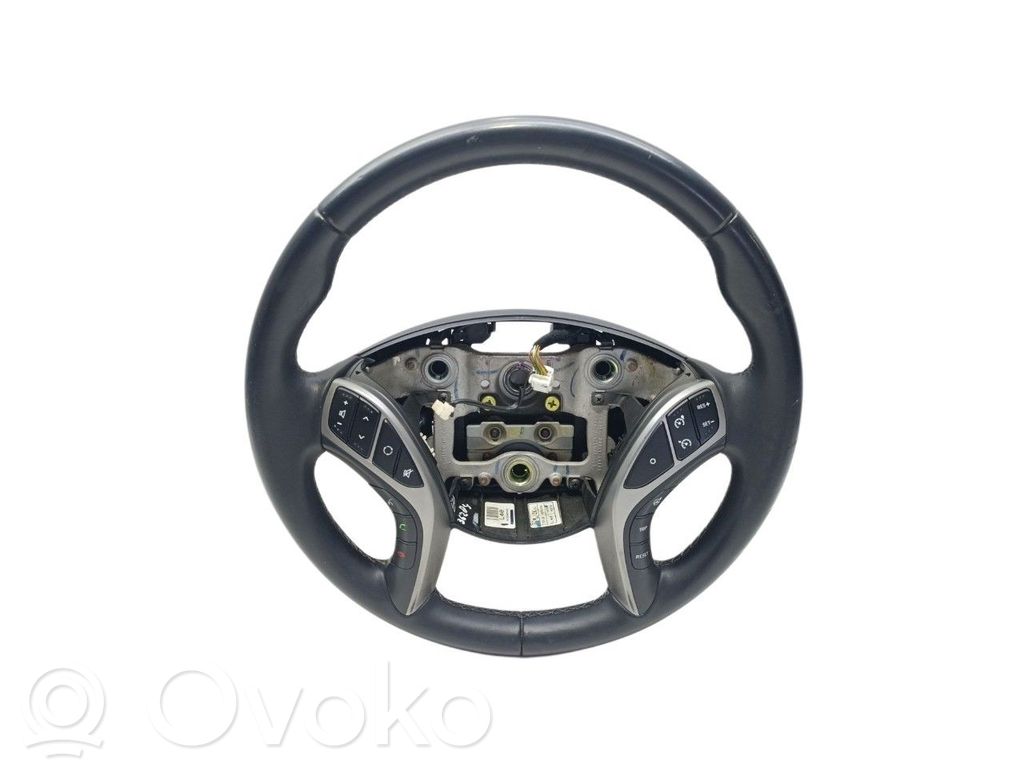 Hyundai i30 Ohjauspyörä 