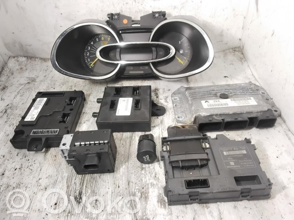 Renault Clio IV Kit cu ECU motor și set închidere uși 