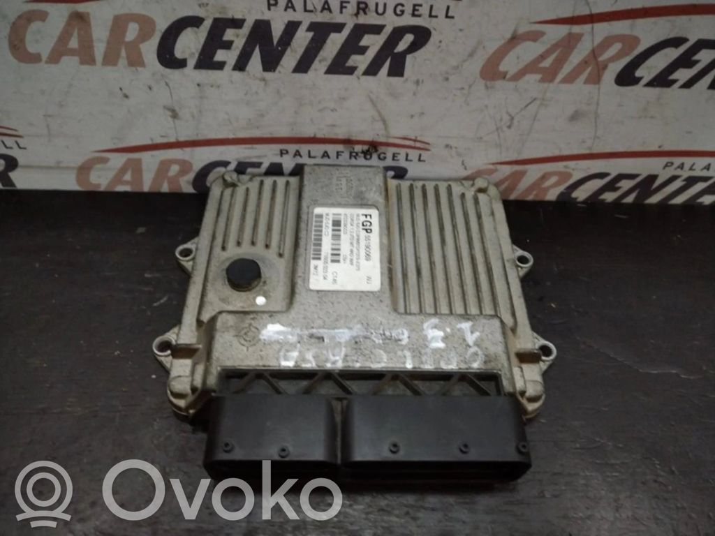 Unidad de control/módulo ECU del motor   7160002304