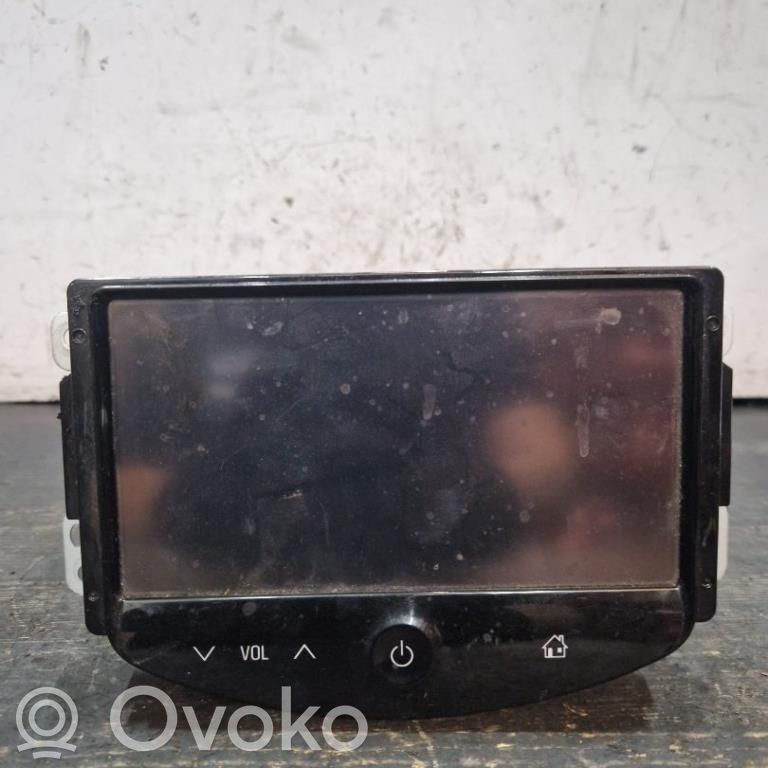 Opel Corsa E Radio/CD/DVD/GPS head unit 