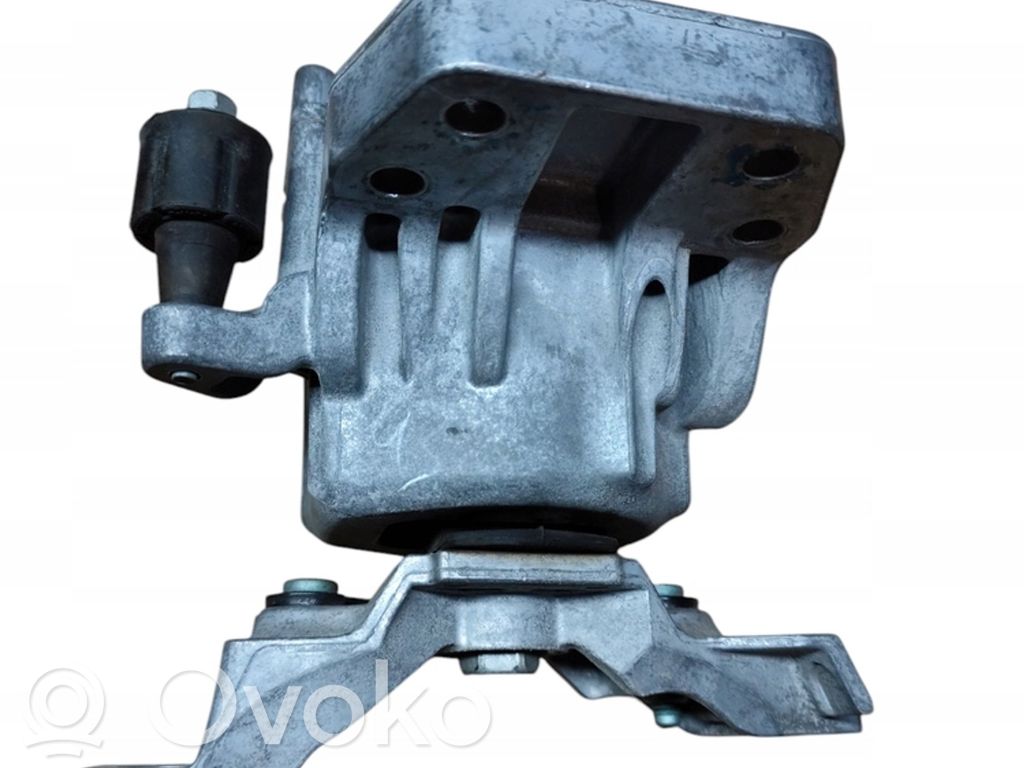 Engine mount bracket   HP536F012BH